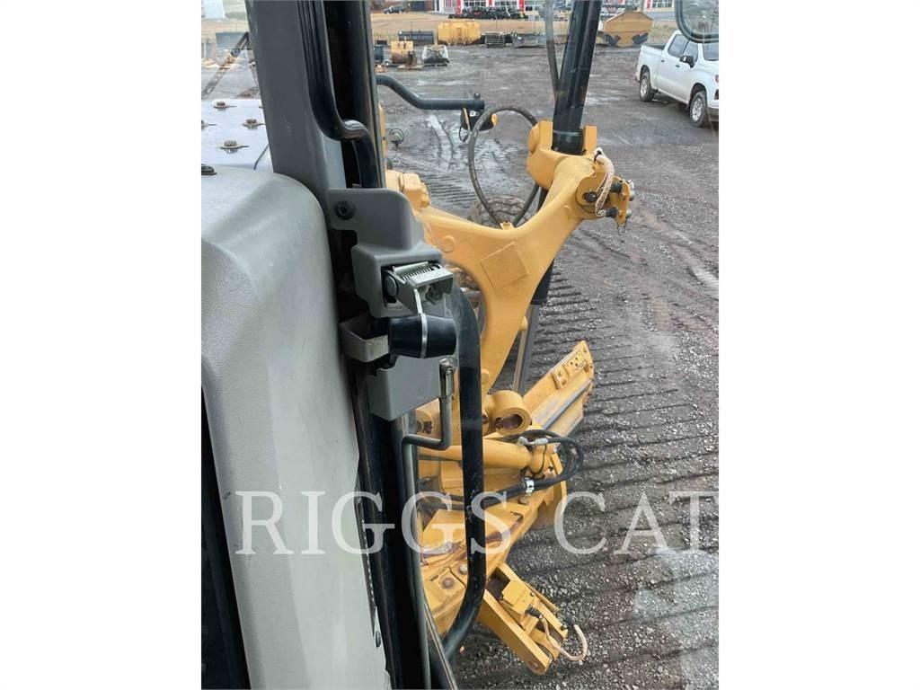 CAT 140M LC17 그레이더