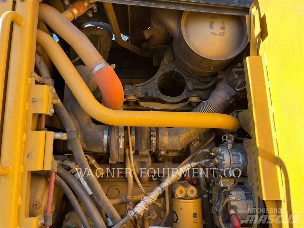 CAT 140M2 AWD 그레이더