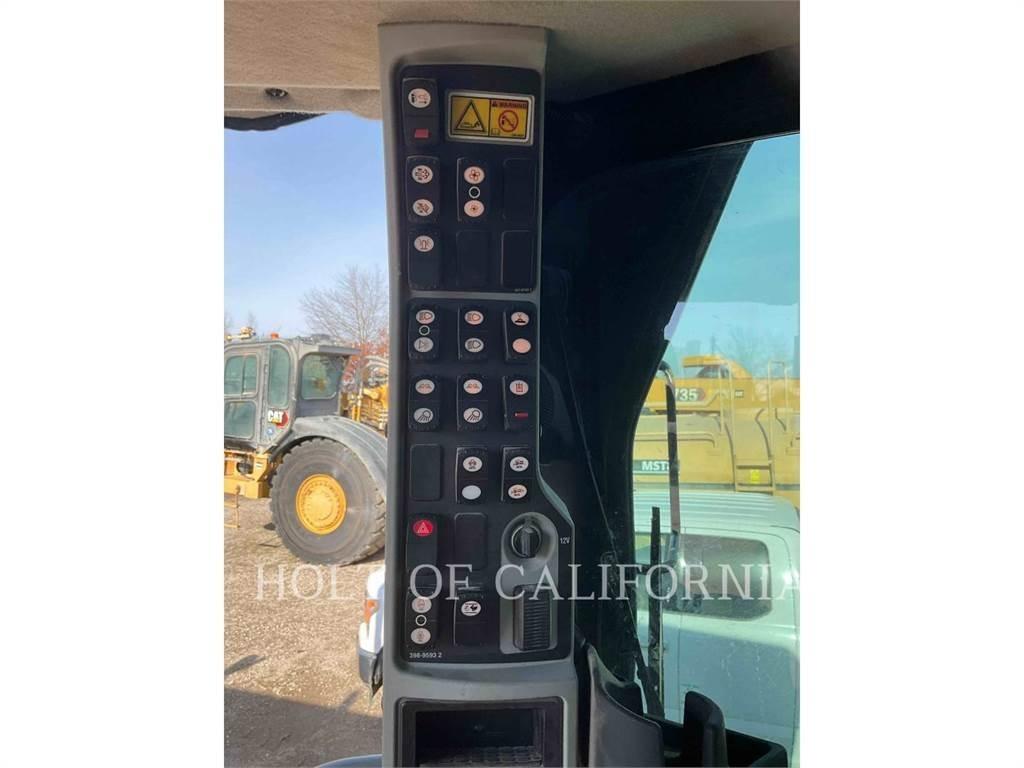 CAT 150 그레이더