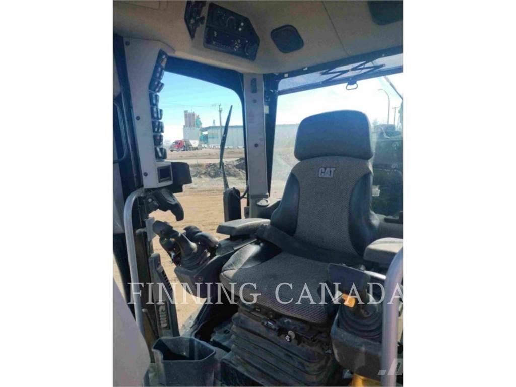 CAT 150-15 그레이더