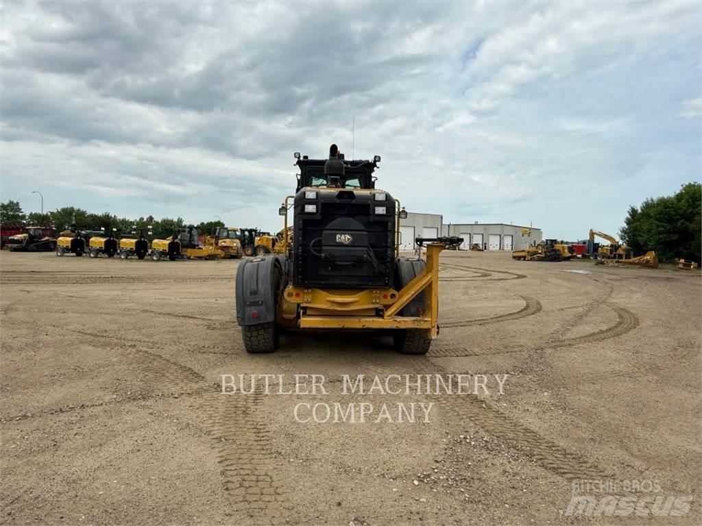 CAT 150 AWD 그레이더
