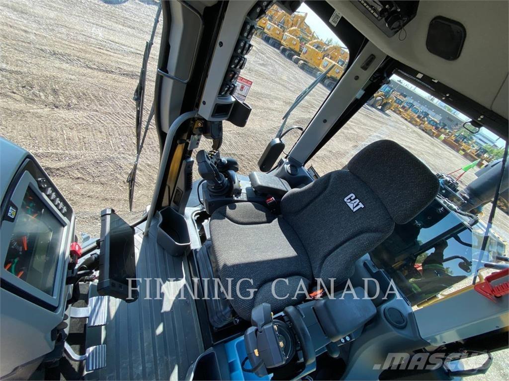 CAT 150 AWD 그레이더