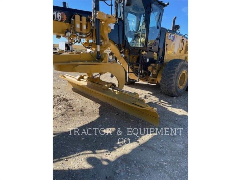 CAT 16 그레이더