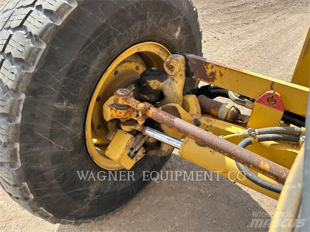CAT 163H AWD 그레이더