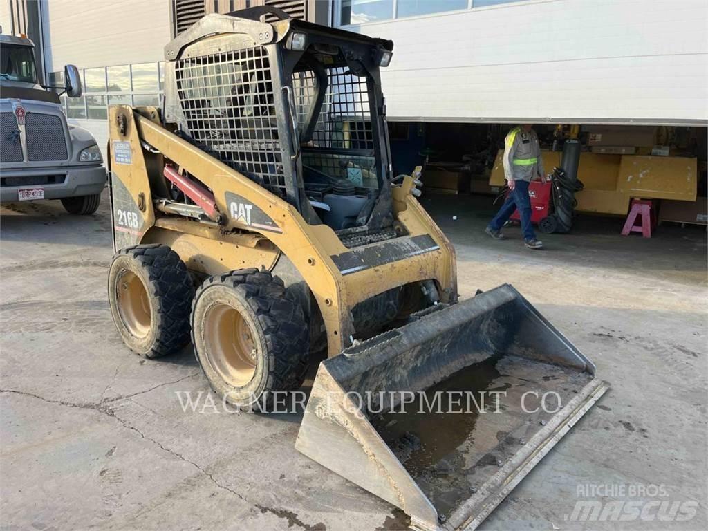CAT 216B  스키드로더