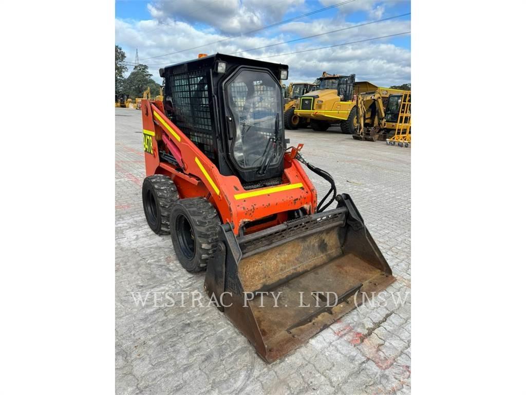 CAT 226B3  스키드로더