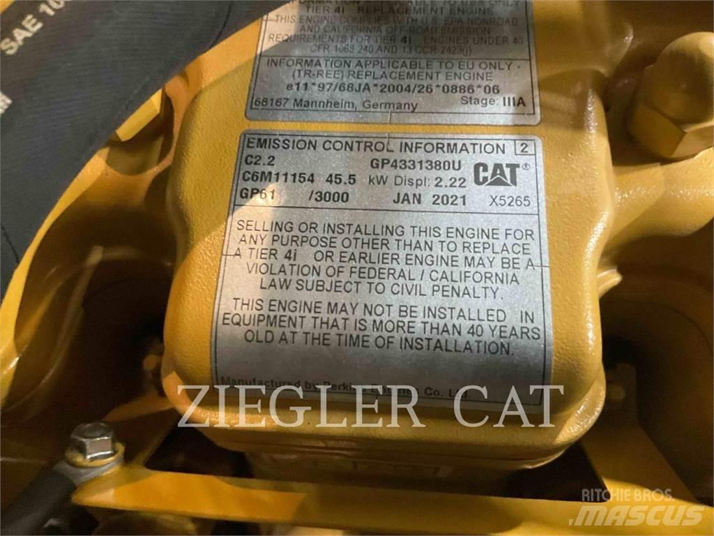 CAT 226B3  스키드로더