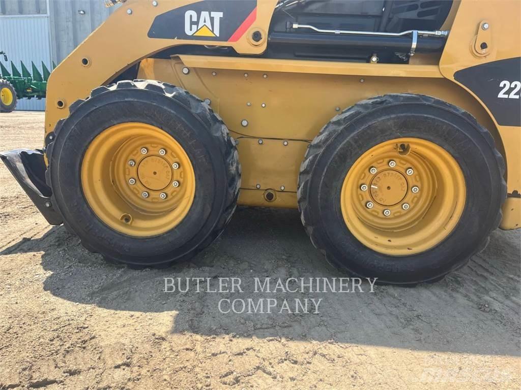 CAT 226B3 C3S2  스키드로더