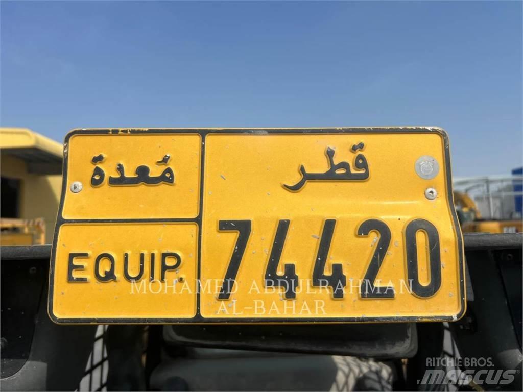 CAT 226B3LRC  스키드로더