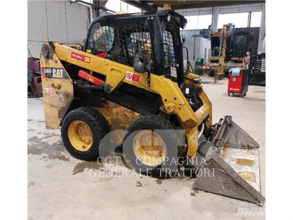 CAT 226D  스키드로더