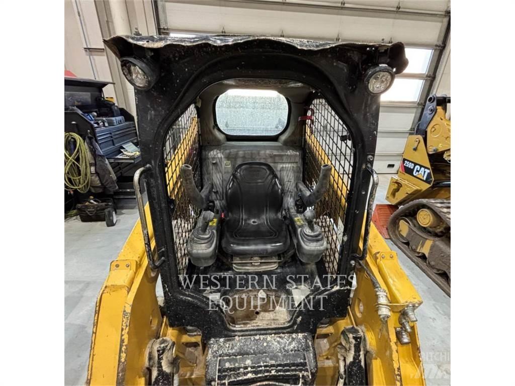 CAT 226D  스키드로더