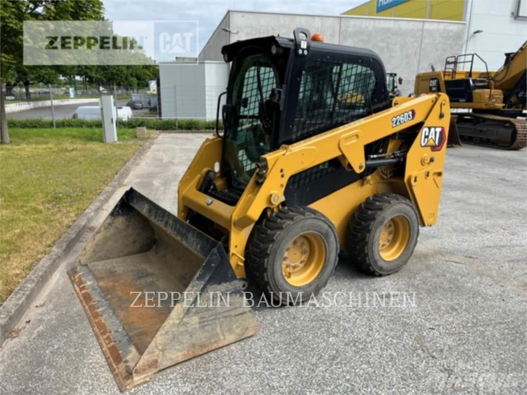 CAT 226D  스키드로더