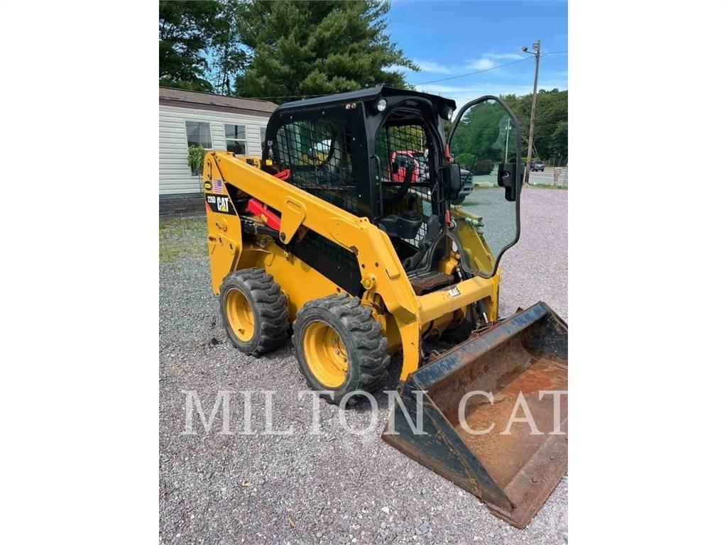 CAT 226D  스키드로더