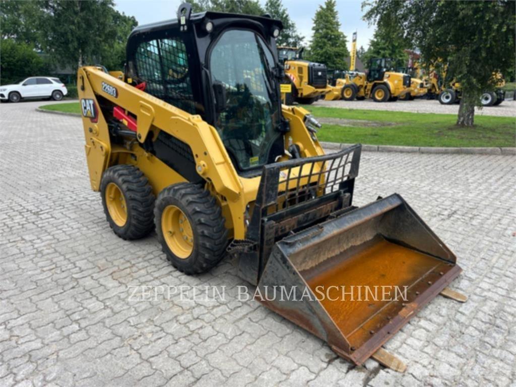 CAT 226D  스키드로더