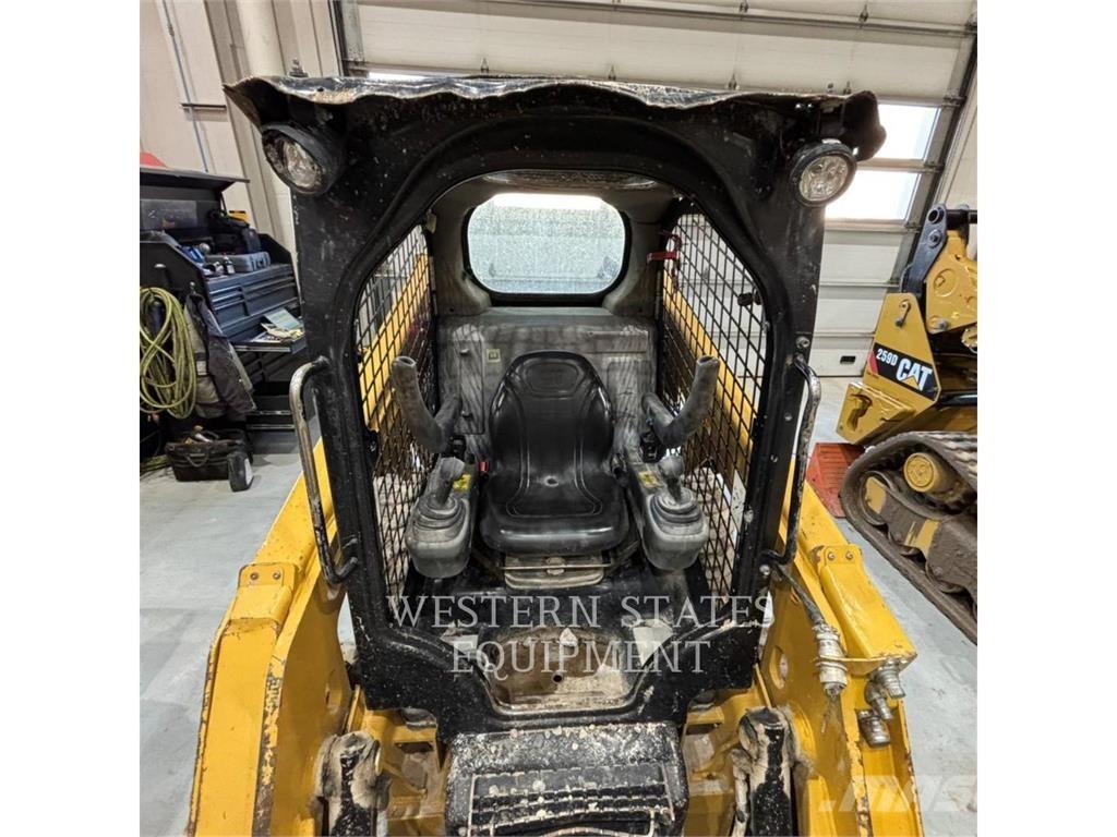 CAT 226D  스키드로더