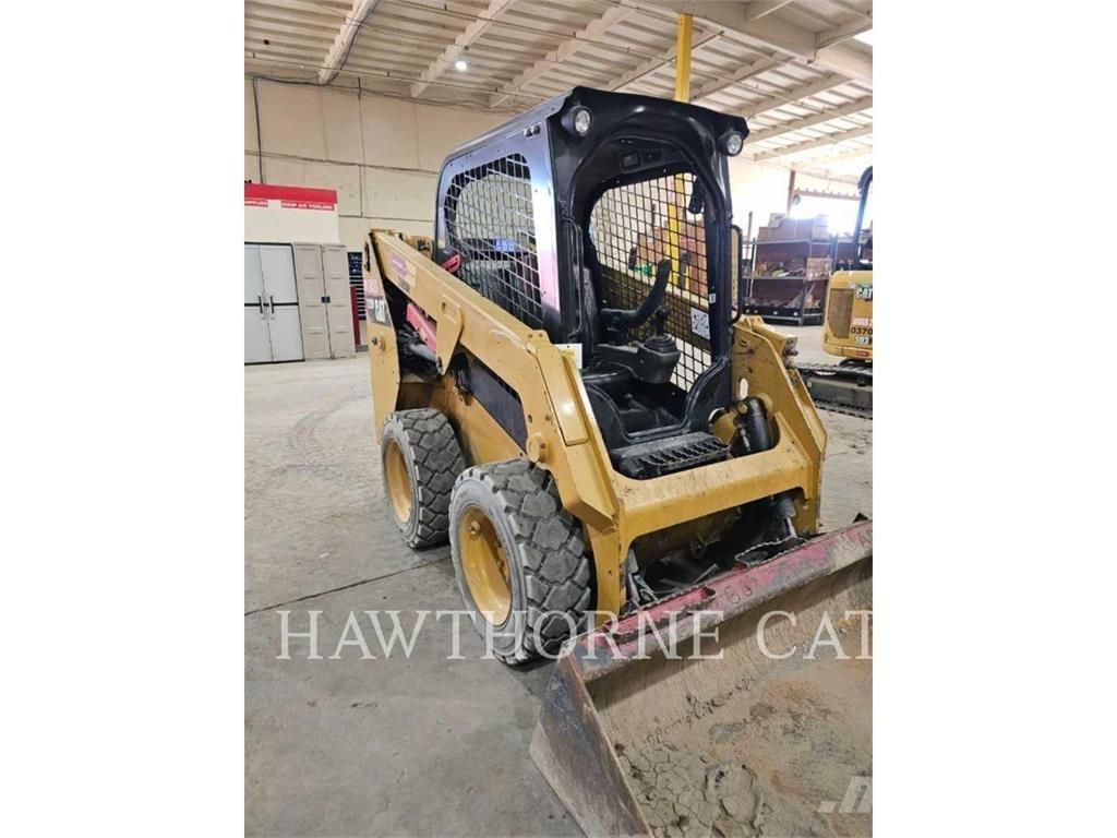 CAT 226D  스키드로더