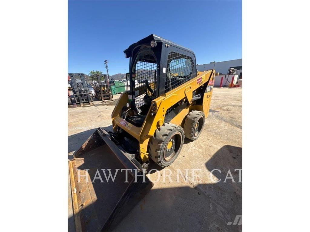 CAT 226D  스키드로더