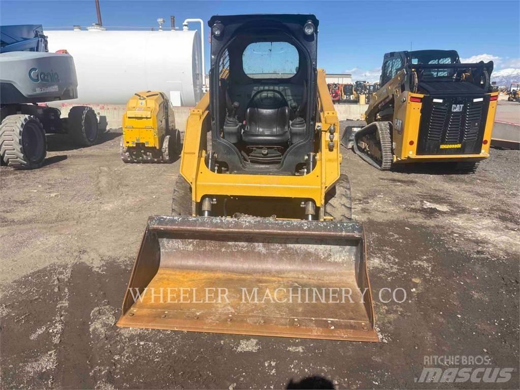 CAT 226D C1-H2  스키드로더