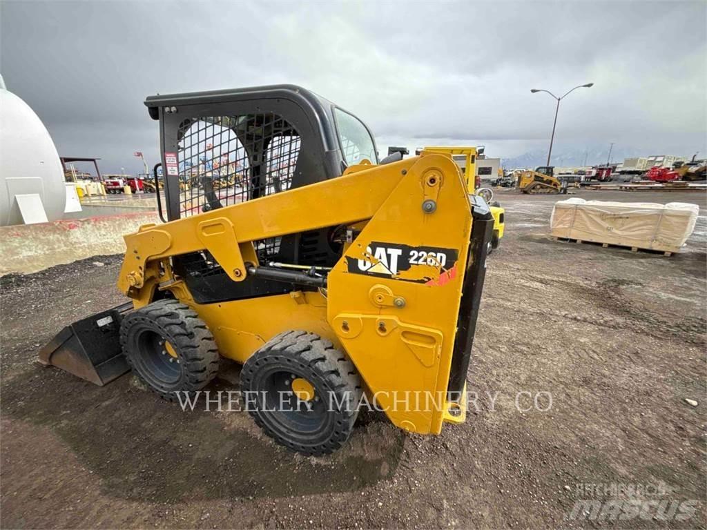 CAT 226D C1-H2  스키드로더