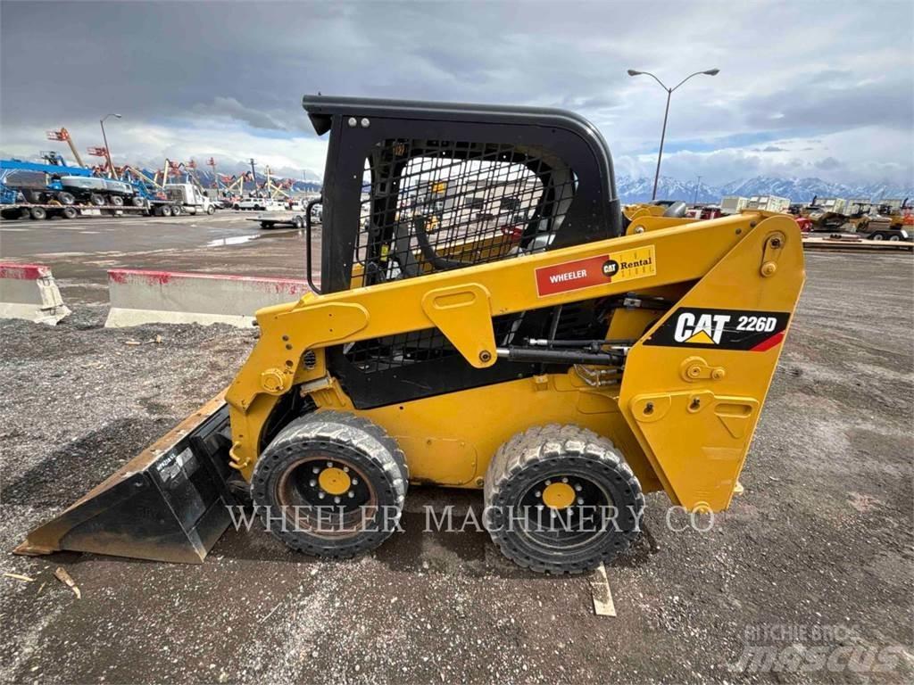 CAT 226D C1-H2  스키드로더