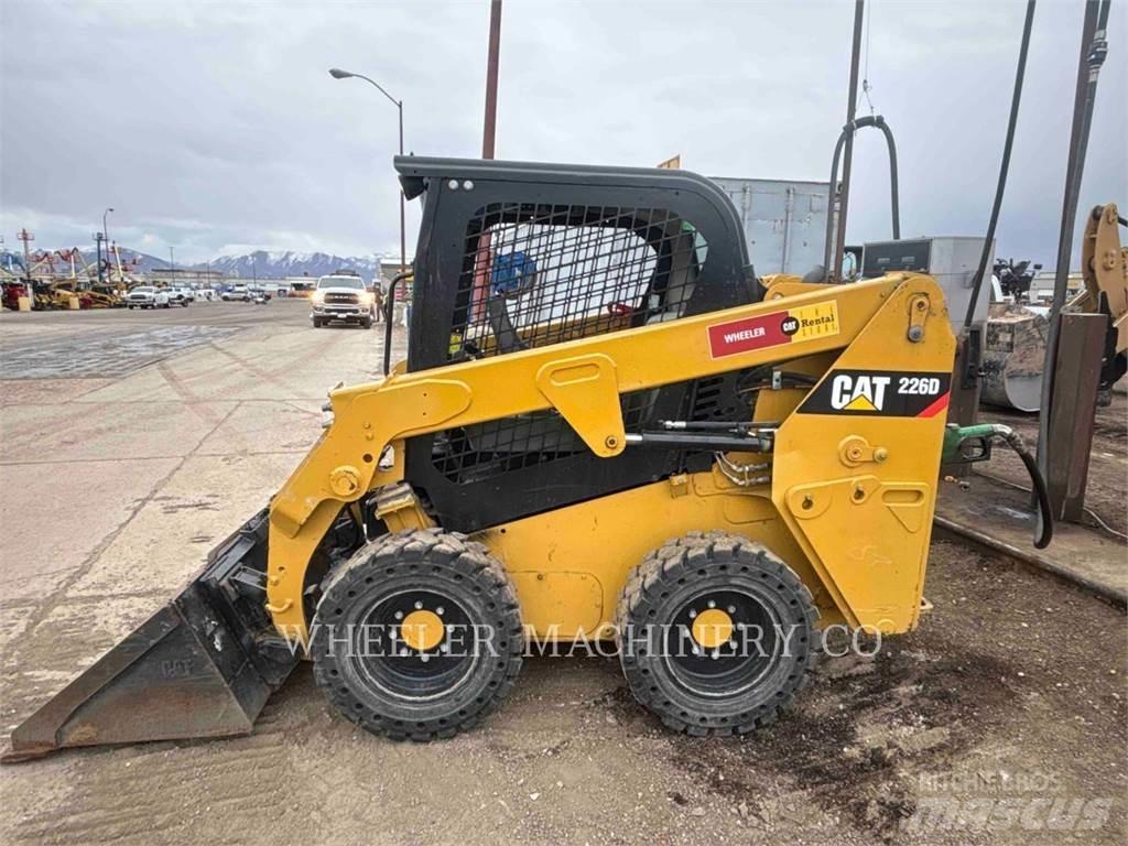 CAT 226D C1-H2  스키드로더