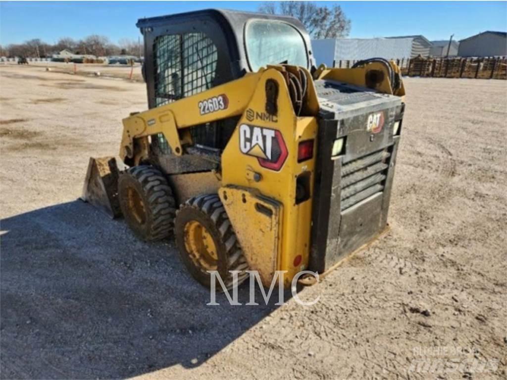 CAT 226D3  스키드로더