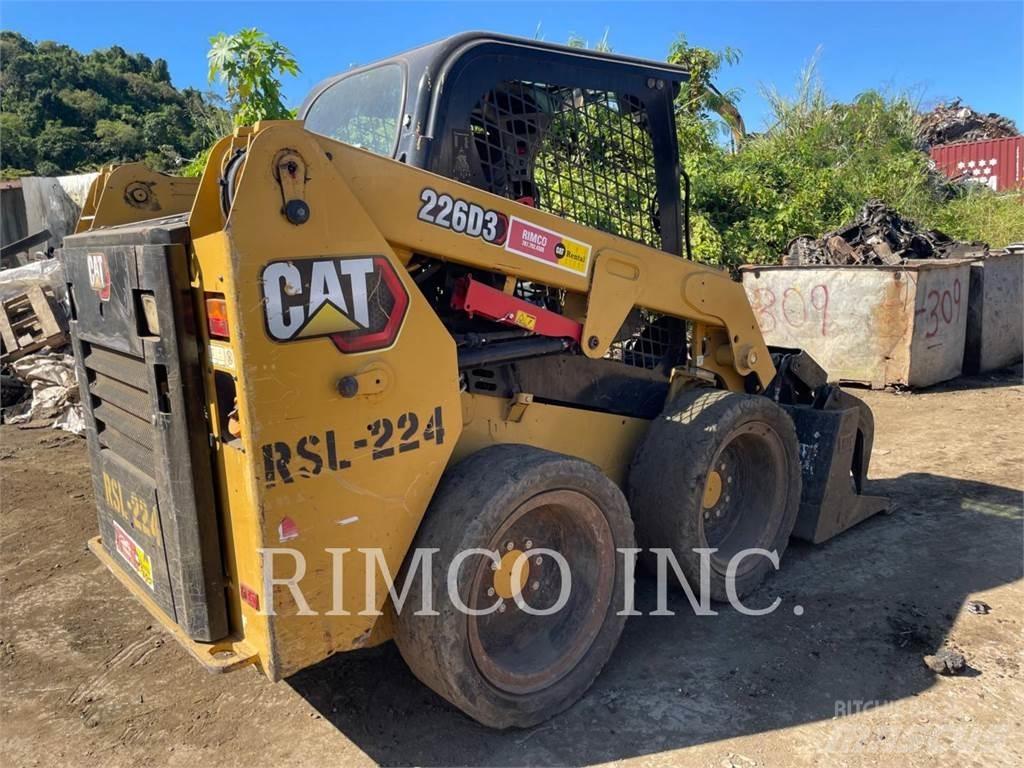 CAT 226D3  스키드로더