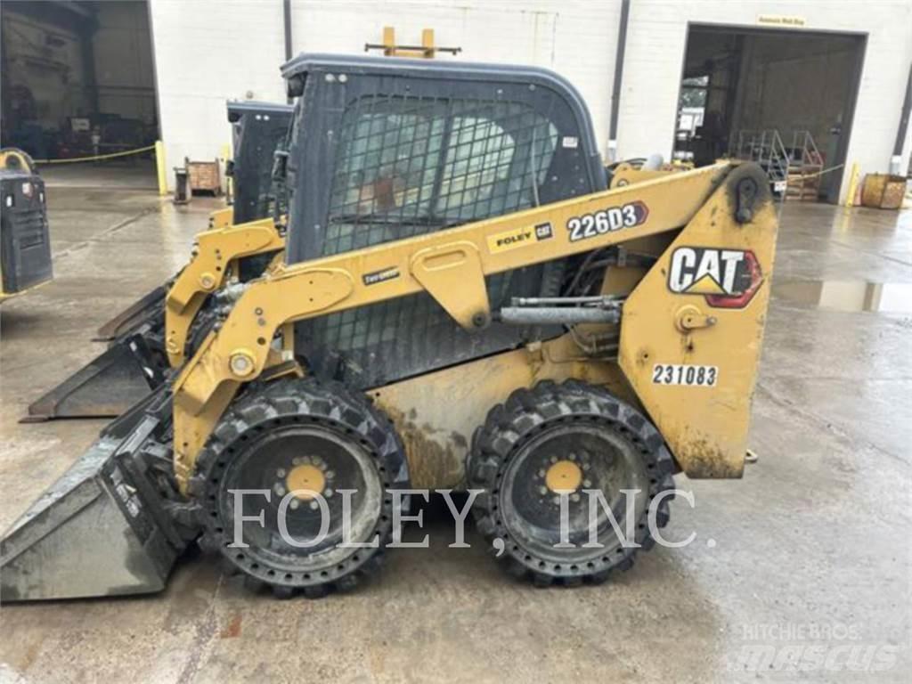 CAT 226D3  스키드로더