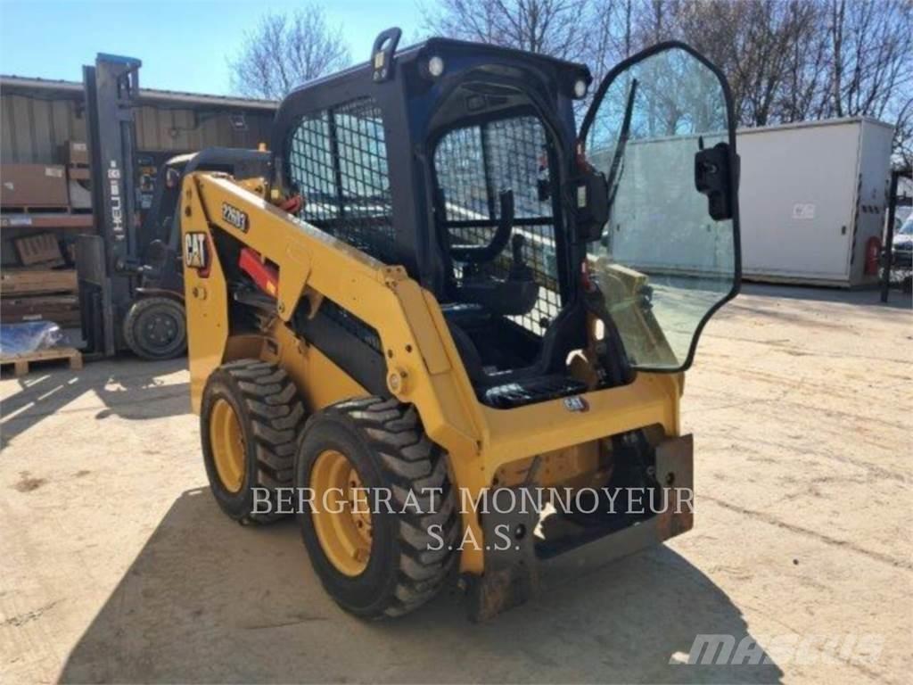 CAT 226D3  스키드로더