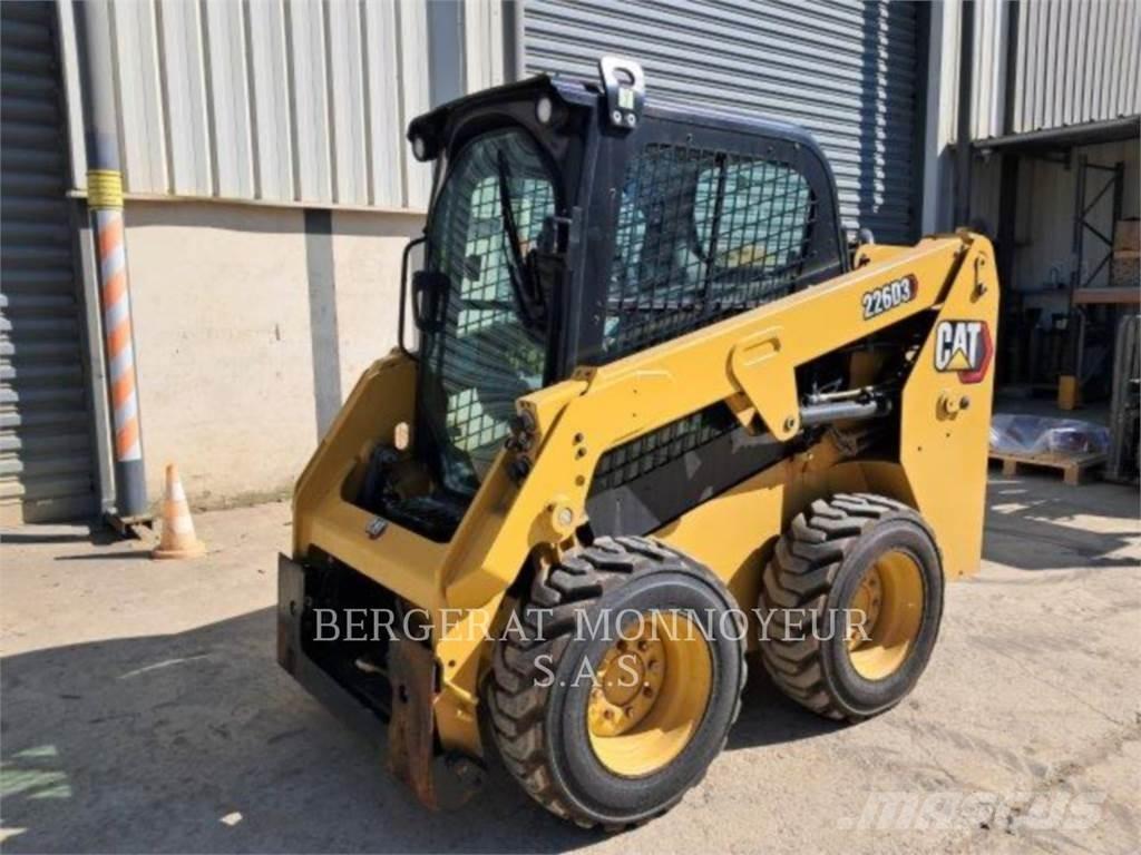 CAT 226D3  스키드로더