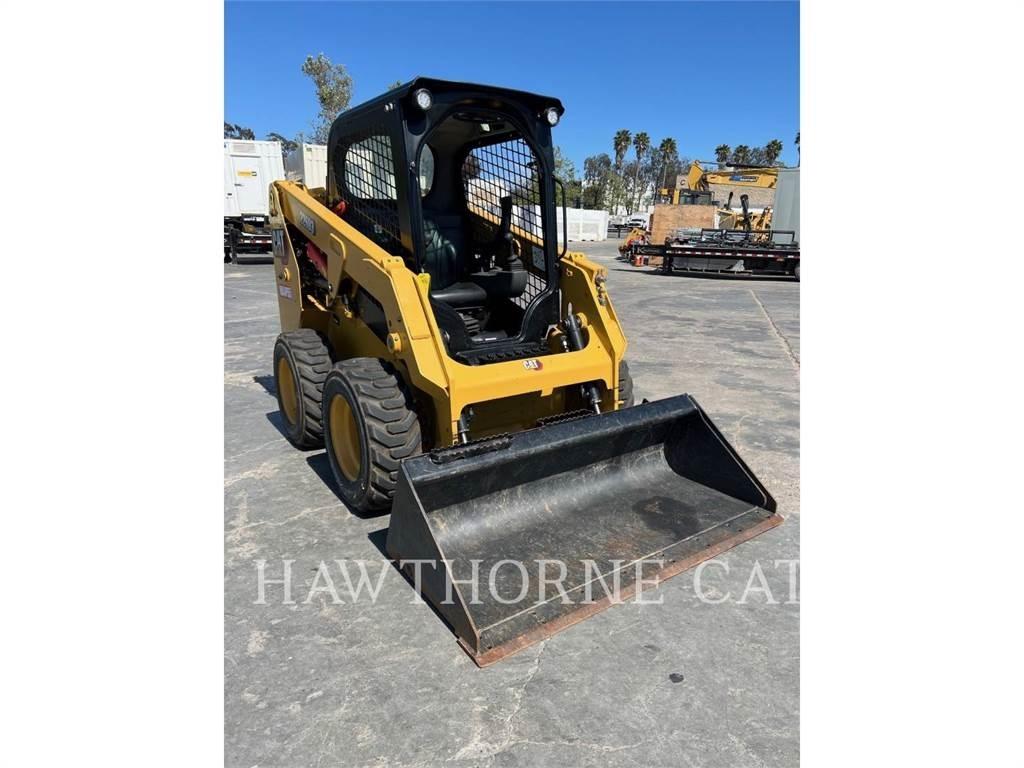 CAT 226D3  스키드로더