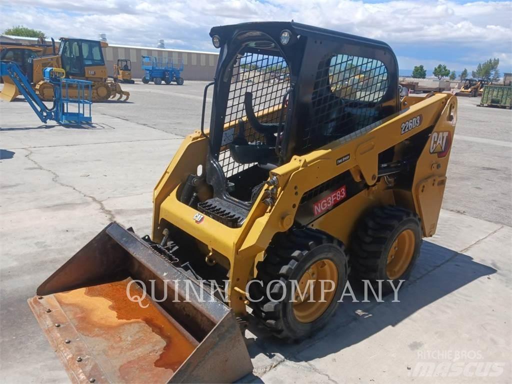 CAT 226D3  스키드로더