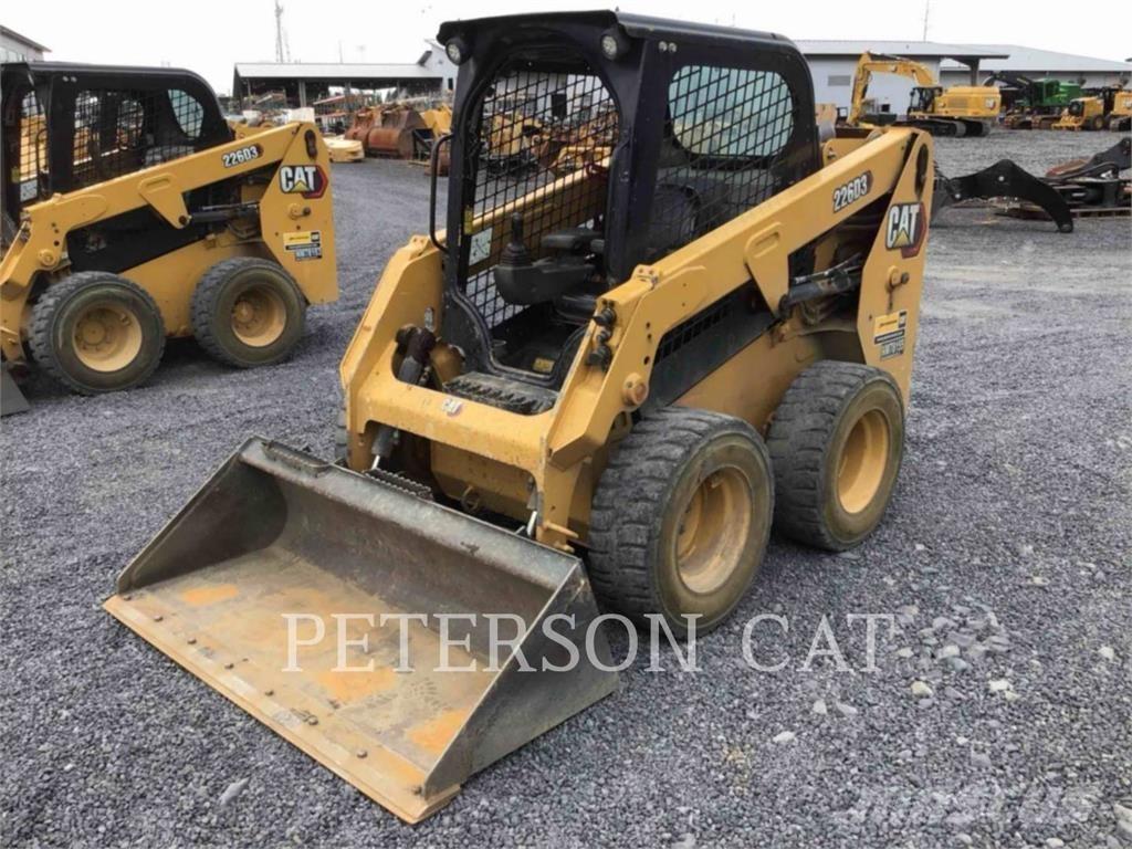 CAT 226D3  스키드로더
