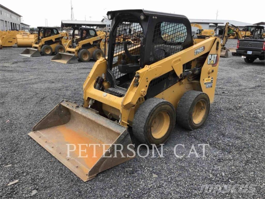 CAT 226D3  스키드로더
