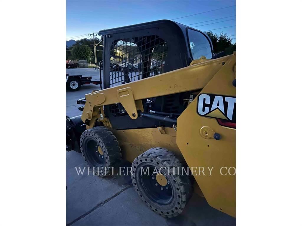CAT 226D3 C1H2  스키드로더