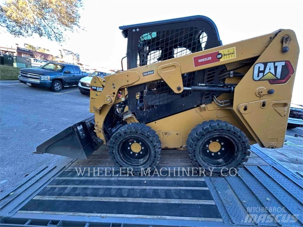 CAT 226D3 C1H2  스키드로더
