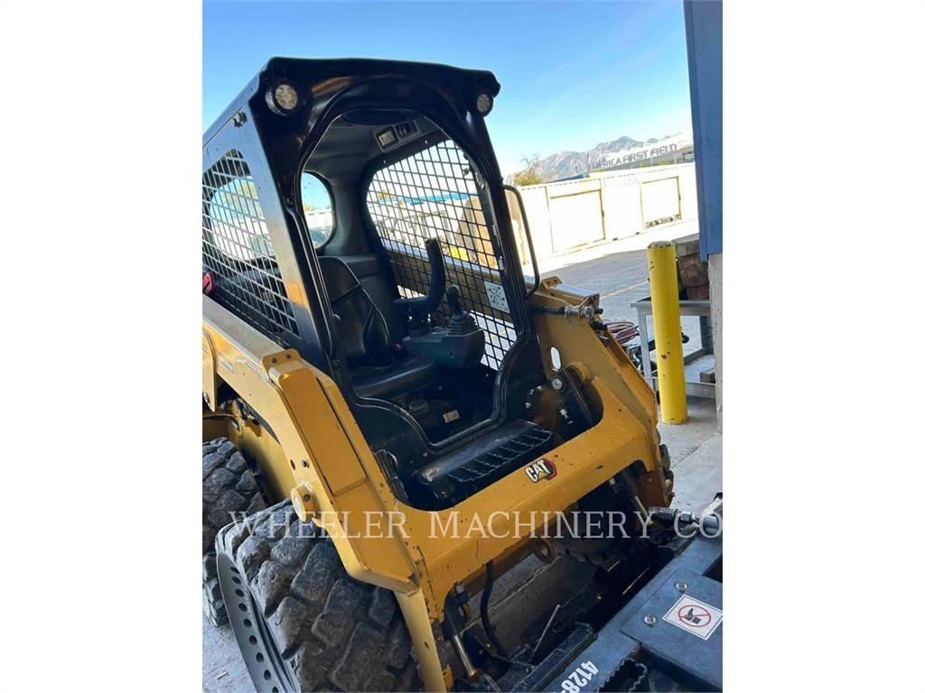 CAT 226D3 C1H2  스키드로더