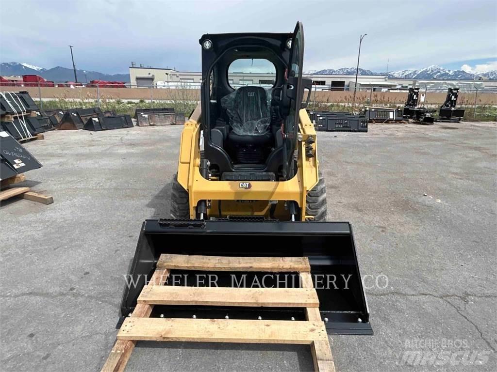 CAT 226D3 C3H2  스키드로더