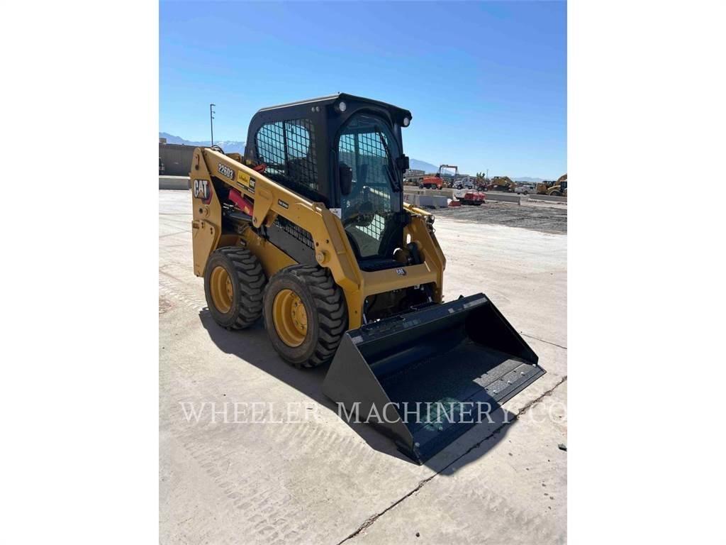 CAT 226D3 C3H2  스키드로더