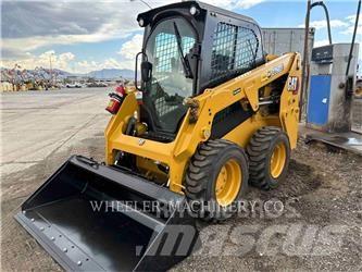 CAT 226D3 C3H2  스키드로더