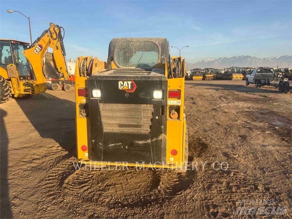 CAT 226D3 C3H2  스키드로더