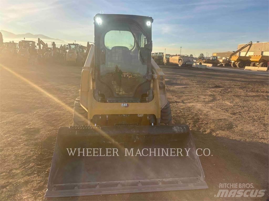CAT 226D3 C3H2  스키드로더