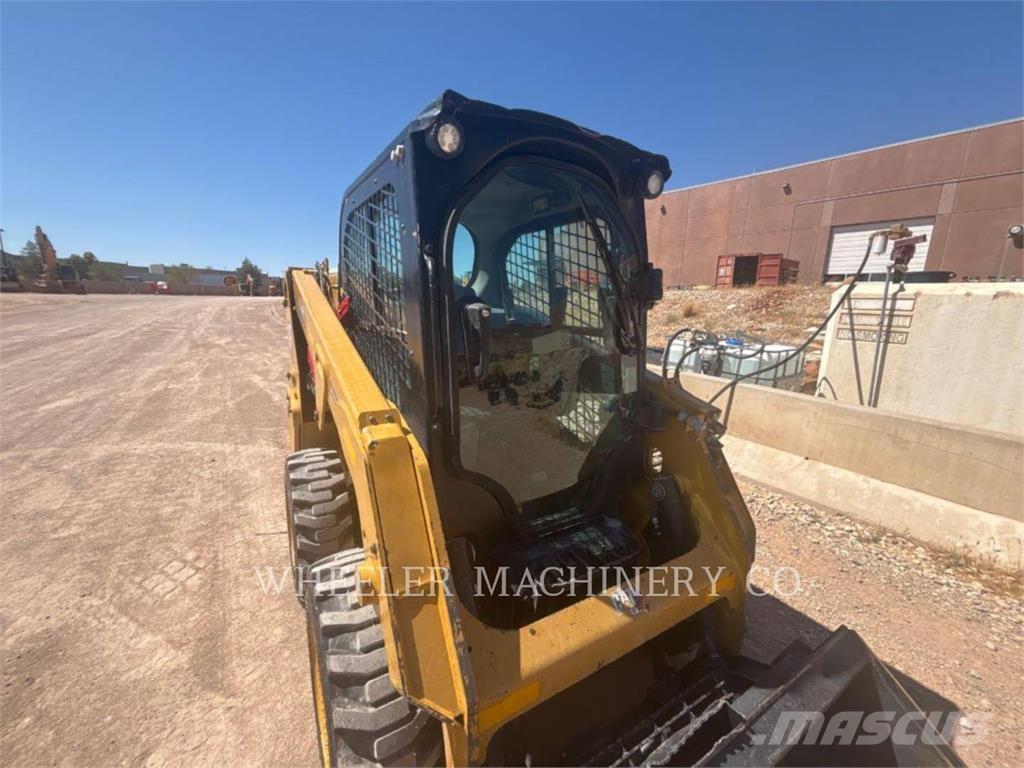 CAT 226D3 C3H2  스키드로더