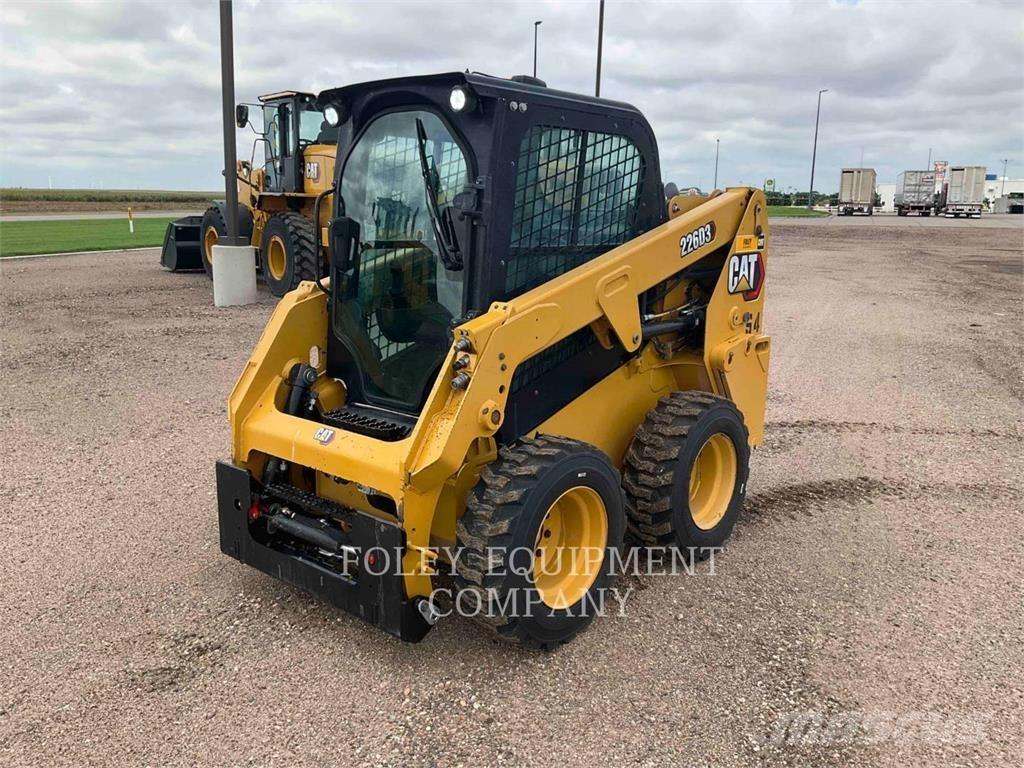 CAT 226D3STD1C  스키드로더