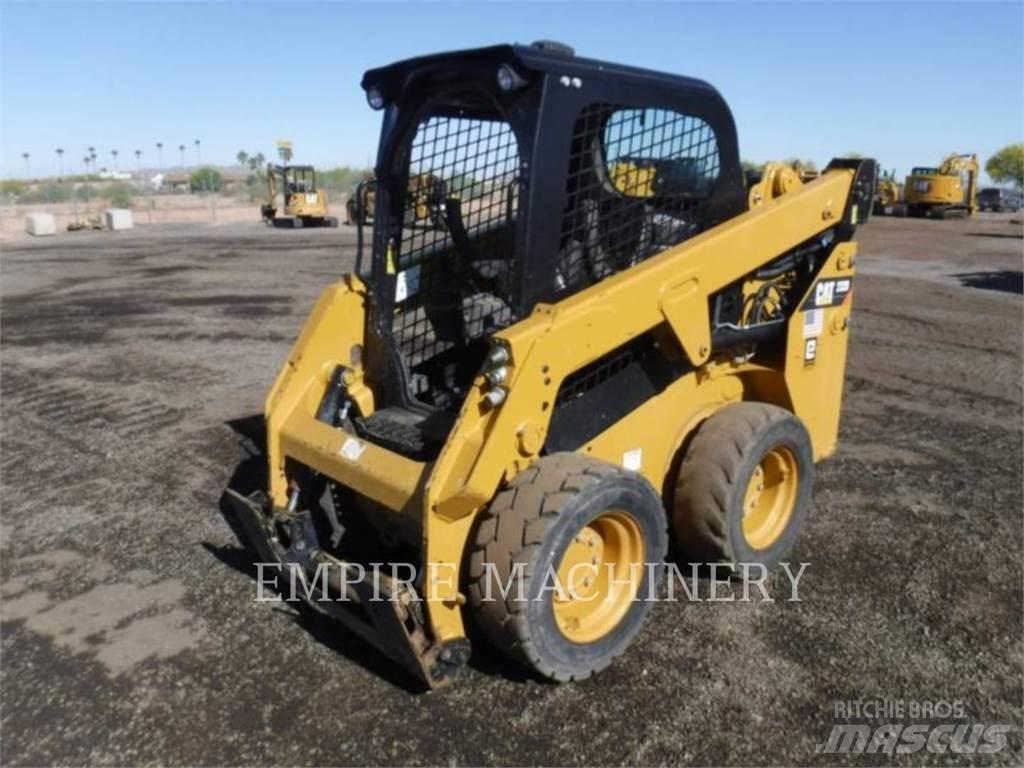 CAT 232D  스키드로더