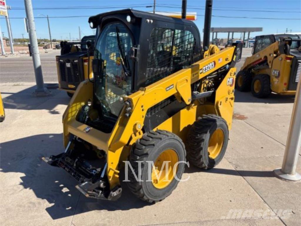 CAT 232D3  스키드로더