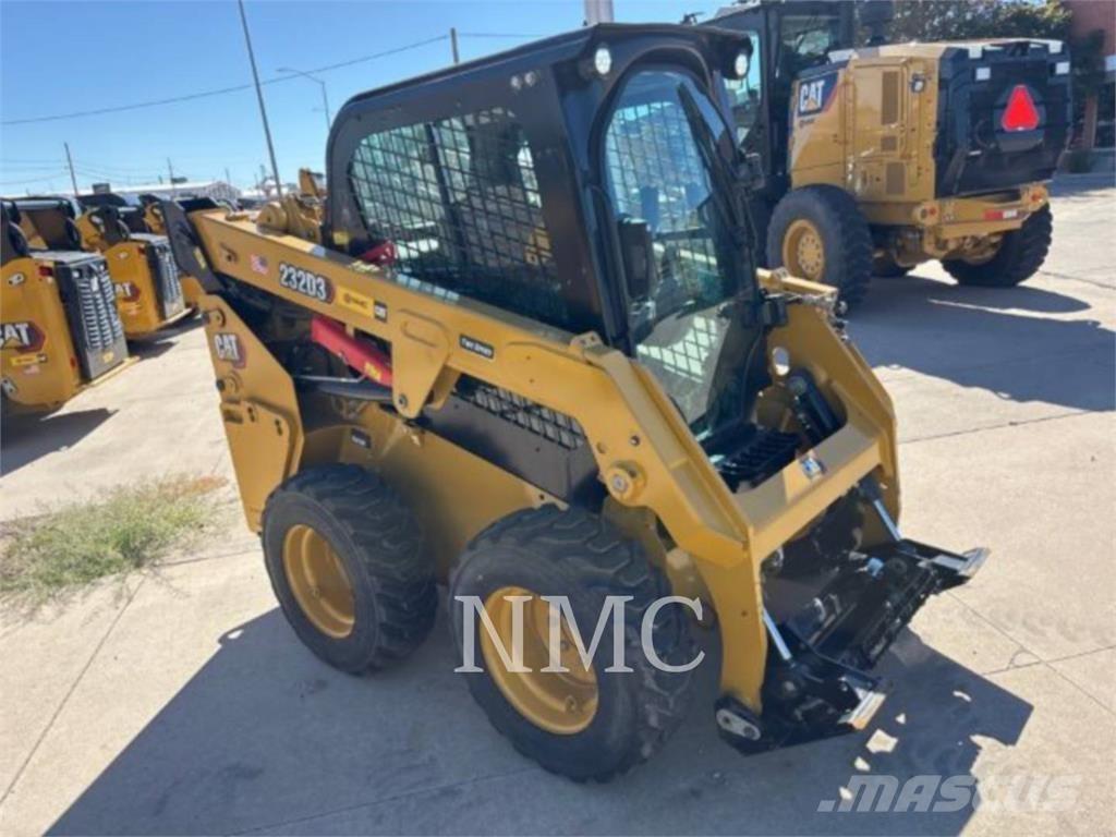 CAT 232D3  스키드로더