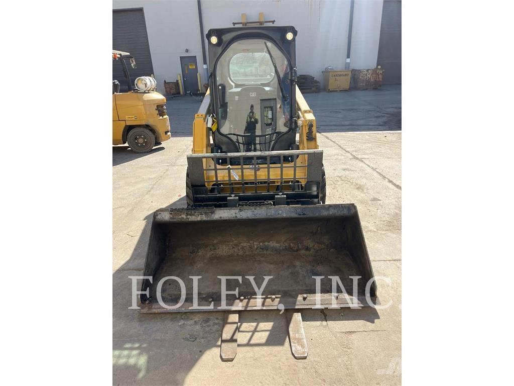 CAT 232D3  스키드로더