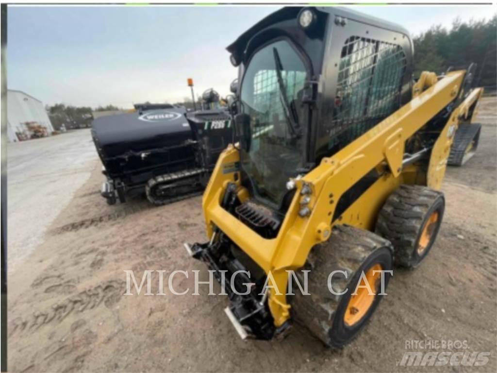 CAT 232D3 A2Q  스키드로더
