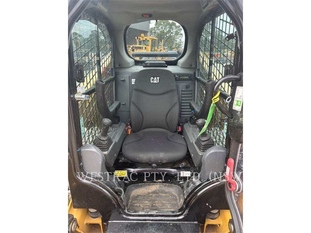 CAT 232D3LRC  스키드로더